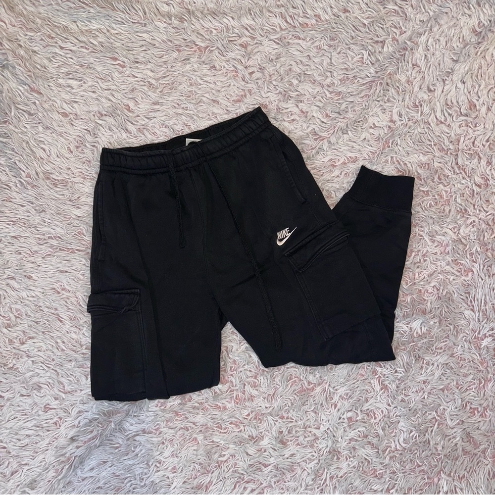 Nike Black Tapered Cargo Jogger Sweatpants
